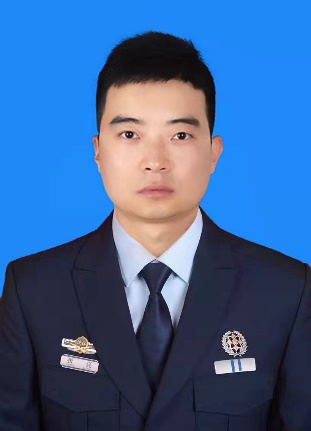 张亮